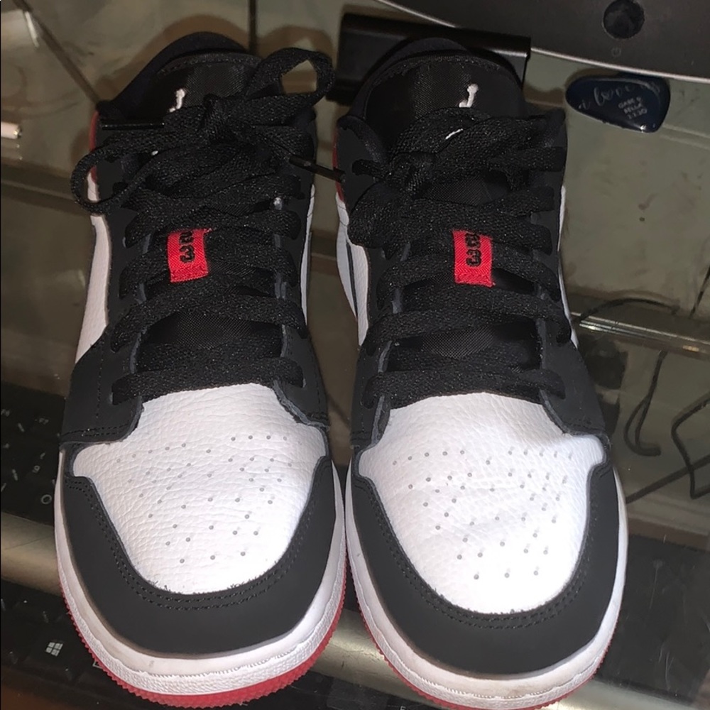Jordan 1 Low Black Toe (GS)